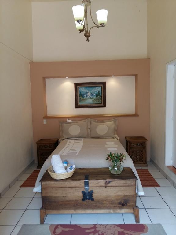 Casa Limonchelo Hotel B&B Морелія Екстер'єр фото