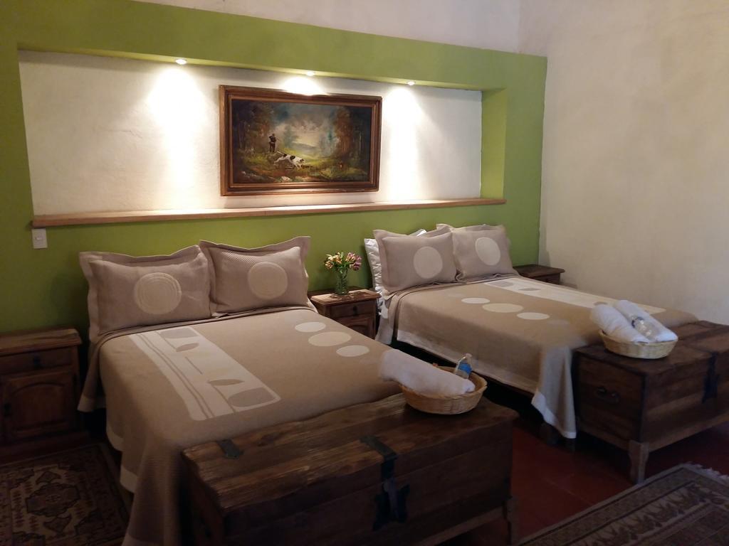 Casa Limonchelo Hotel B&B Морелія Екстер'єр фото